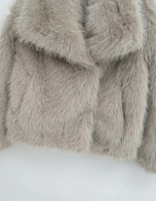 Luxe Faux Fur Jacke